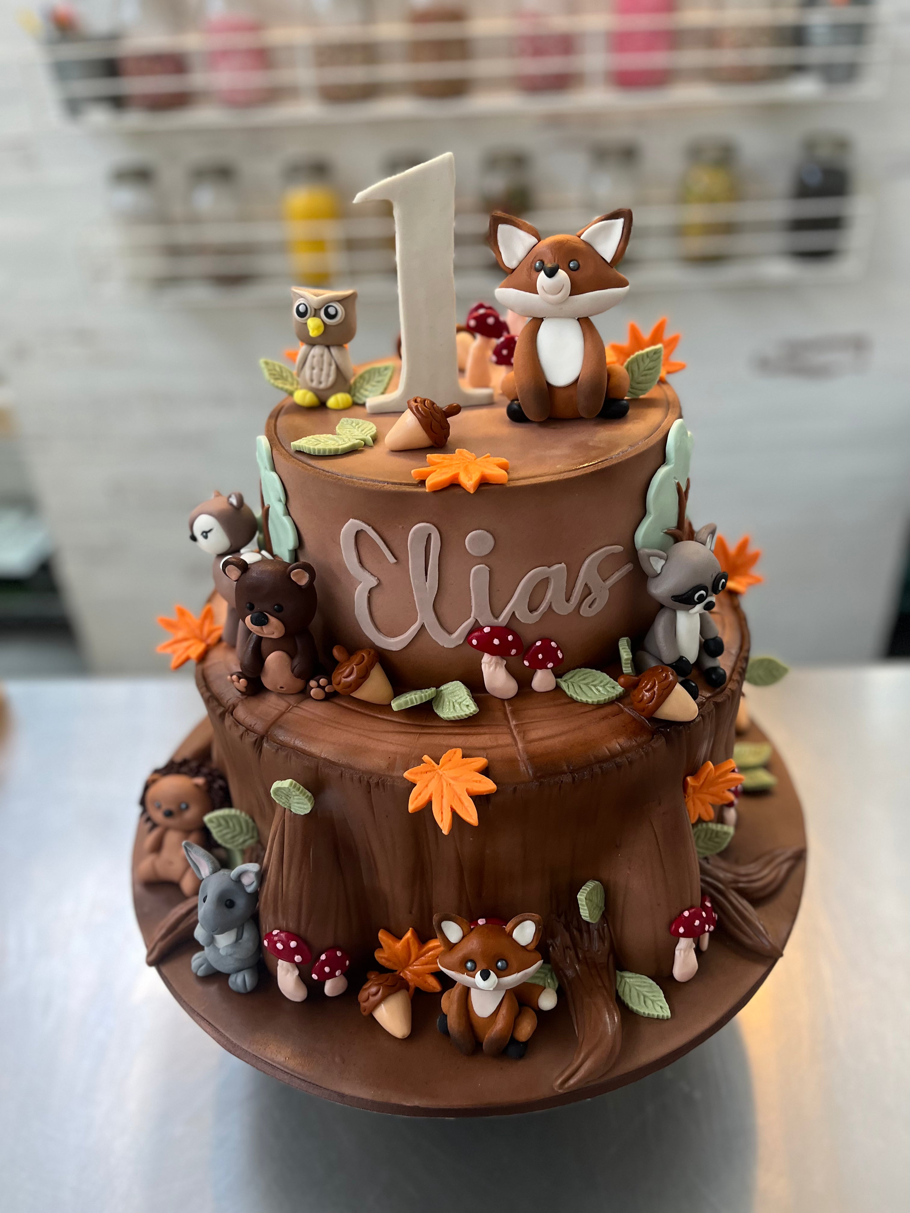 Fondant Cakes – Swell Sweets Cake Lab